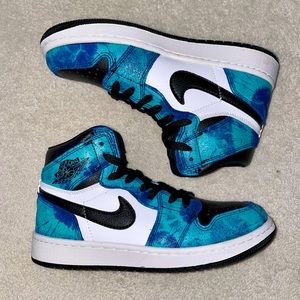 Nike Air Jordan 1 High Top Blue & Black